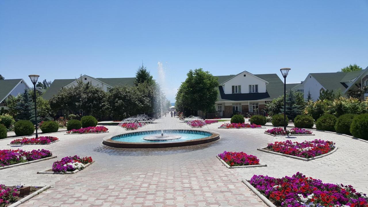 Kapriz Resort Bosteri Buitenkant foto